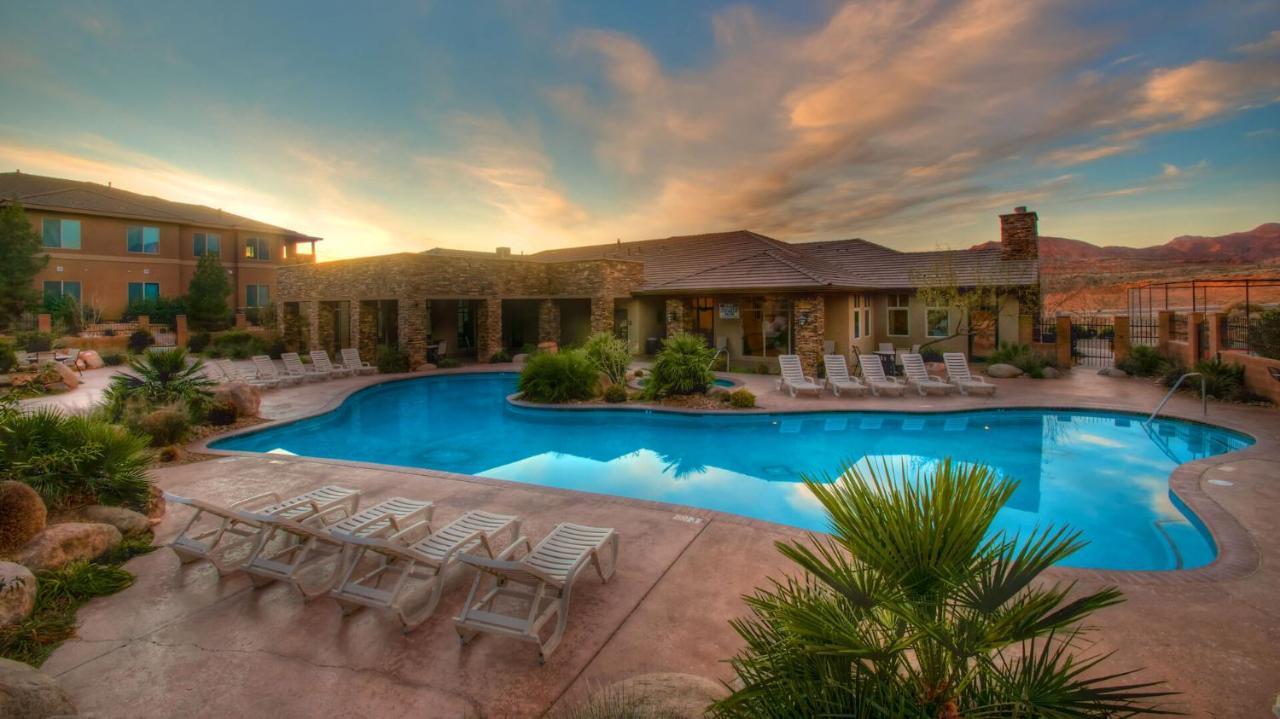 D5-Coral Springs Poolside-Ground Floor 3-Bedroom Hillside View Hurricane Bagian luar foto
